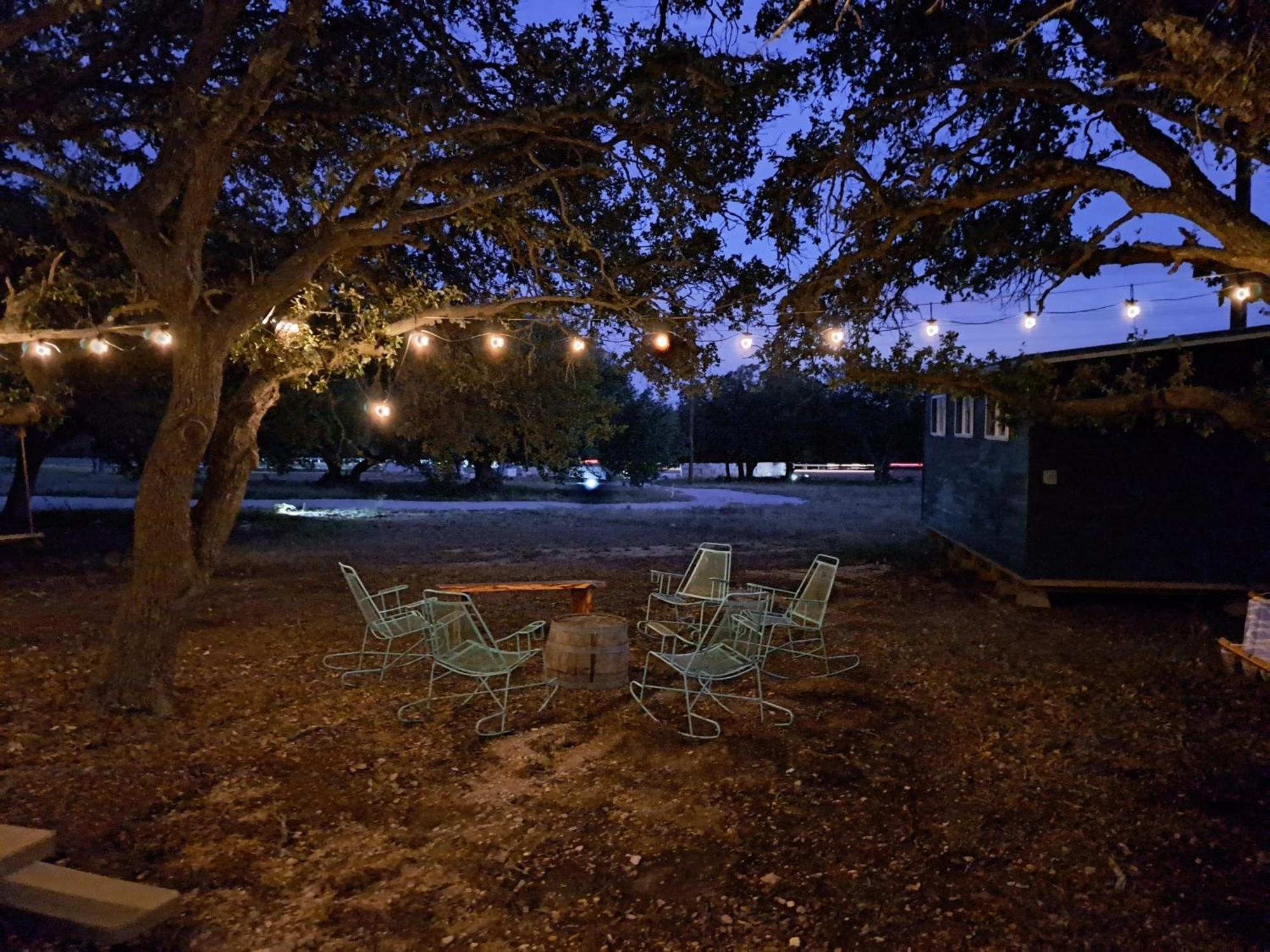 The Container Retreat @ 290 Wine Trail #1 Escape To Hye, Tx Villa Exterior foto